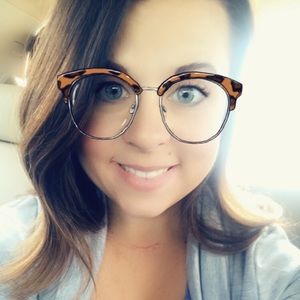 Meet your Posher, Kristina